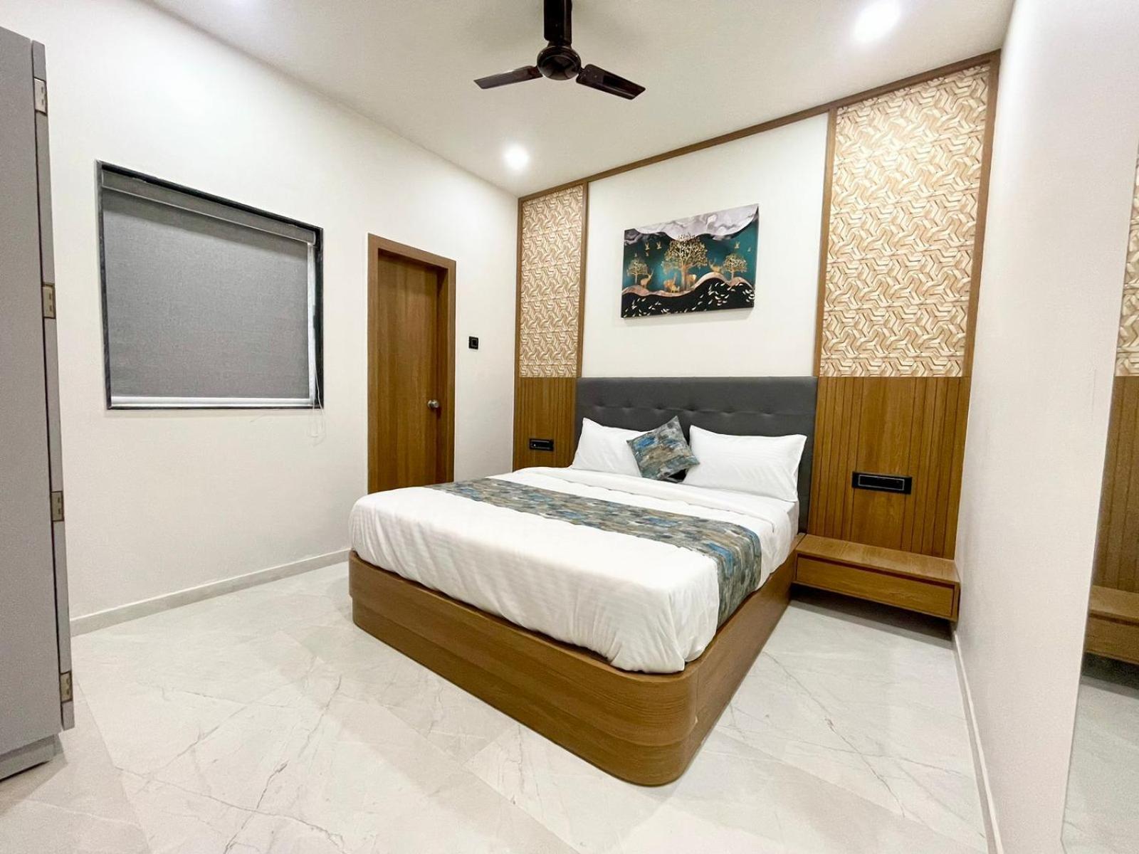 Hotel Royal Elite Rajkot Exterior foto